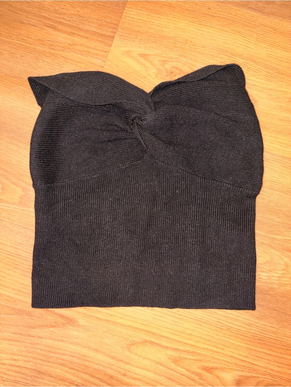 Black Strapless Twist Knit Bandeau Top
